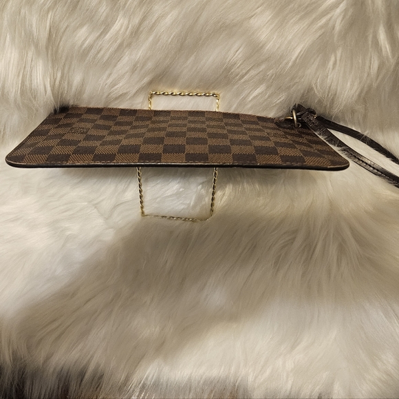 Louis Vuitton Damier Ebene Neverfull MM Pouch w/ Rose Ballerine Interior… - Picture 7 of 14
